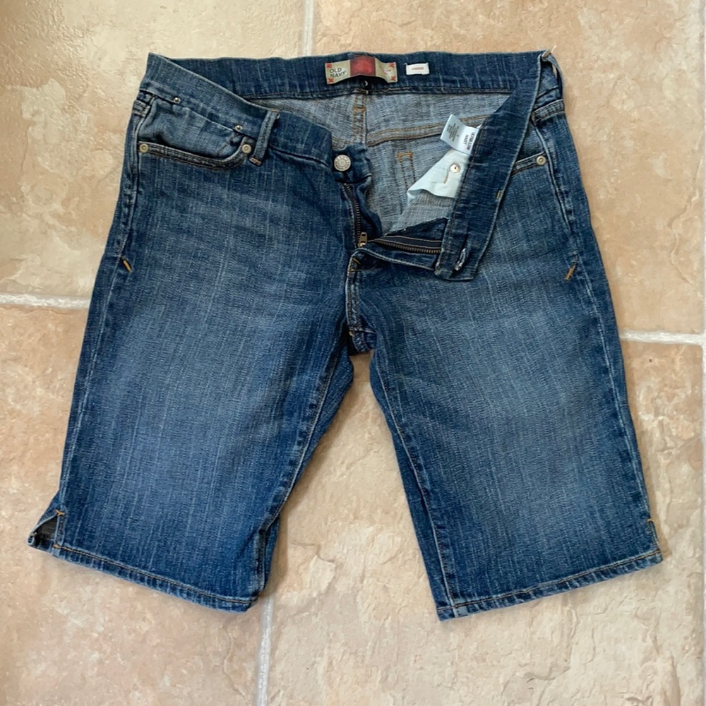 Old Navy Ultra Low Stretch Denim Bermuda Shorts 6